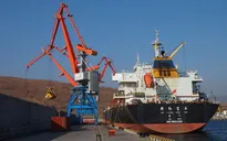 Hàn Quốc cấm các tàu vận chuyển than từ Triều Tiên cập cảng