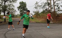 Phóng viên Thể Thao VTV tác nghiệp tại ASIAD 2018: ĐT Olympic Việt Nam tìm giải pháp sân tập