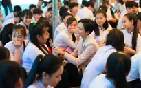 Hoa hậu H'Hen Niê trở thành Đại sứ toàn cầu của tổ chức giáo dục Room To Read