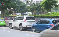 Bất cập tình trạng nhà chờ xe bus bị chiếm dụng