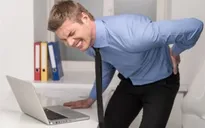 Bệnh đau lưng tấn công người trẻ