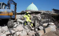 Động đất liên tiếp ở Indonesia: 5 người chết, hàng chục người bị thương