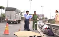 Truy bắt tài xế xe tải cán chết người rồi bỏ trốn ở Vĩnh Long