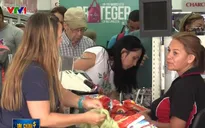 Tăng lương tối thiểu thêm 34 lần, người dân Venezuela như “ngồi trên đống lửa”