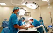 Phẫu thuật thành công phình đại tràng cho bé trai 2 tháng tuổi