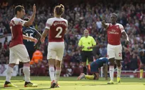 Arsenal có trận thắng đầu tiên ở mùa giải