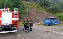 Xe bus trượt khỏi đường cao tốc ở Bulgaria, 15 người thiệt mạng