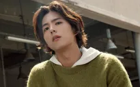 Park Bo Gum khoe mái tóc dài đầy chất lãng tử