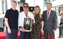 Simon Cowell được vinh danh trên Đại lộ Danh vọng sau hơn 40 năm gia nhập showbiz