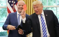 Tổng thống Mỹ Donald Trump "giơ thẻ đỏ" với giới truyền thông