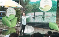 Ca sĩ Tùng Dương "vượt" mưa gió đến với hành trình Cặp lá yêu thương tại Bắc Kạn