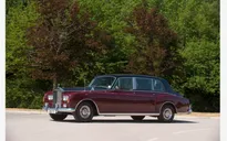 Hoàng gia Anh đấu giá 8 chiếc Rolls-Royce