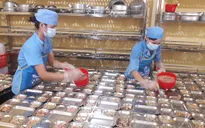 Phụ huynh tham gia giám sát thực phẩm tại bếp ăn trường học là chính đáng