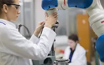 Robot hợp tác: Tương lai của ngành tự động hóa và điều khiển tại Việt Nam?