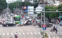 Nghị định 10: Cuộc đua taxi truyền thống - công nghệ đã kết thúc?