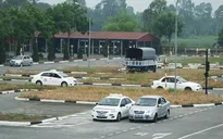 Yêu cầu làm rõ thông tin 'chống trượt' trong sát hạch lái xe tại Hà Nội
