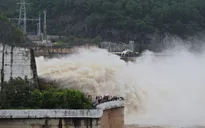 Mở thêm 1 cửa xả đáy hồ thủy điện Hòa Bình và Sơn La