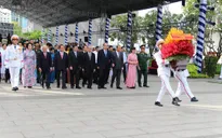 Lãnh đạo TP.HCM dâng hương tưởng niệm Chủ tịch Hồ Chí Minh