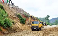 TT- Huế: Khẩn trương khắc phục sạt lở đường đi thủy điện Hương Điền