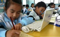 Các trường tiểu học ở Hong Kong (Trung Quốc) giảm tải cho học sinh