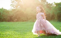 Hà Anh gây bất ngờ với bộ ảnh "Công chúa lạc trong rừng"