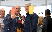 Cận cảnh iPhone Xr: "Con gà đẻ trứng vàng" mới của Apple