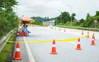 Làm đường tạm trên cao tốc Nội Bài - Lào Cai