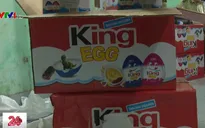 Hà Nội: Thu giữ 1,5 tấn thực phẩm, đồ chơi trẻ em không rõ nguồn gốc