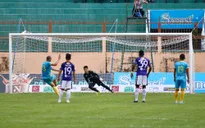 Vòng 22 Nuti Café V.League 2018: Sanna Khánh Hòa BVN 1-1 CLB Hà Nội: Chia điểm trên sân 19/8