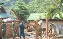Thanh Hóa: Gần nửa tháng sau trận lũ lịch sử, bản Poọng vẫn ngổn ngang