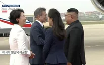 Nhà lãnh đạo Triều Tiên bất ngờ ra sân bay đón Tổng thống Hàn Quốc
