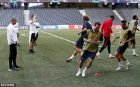 Pogba và Alexis Sanchez hớn hở tập luyện trước cuộc đấu nhà vô địch Thụy Sĩ
