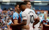 Rashford dính bẫy hậu vệ Burnley, nhận thẻ đỏ đầu tiên mùa giải của Man Utd