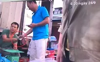 Tạm đình chỉ nhân viên dằn mặt tiểu thương tại chợ Long Biên