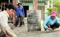 Tấm lòng của những người nông dân đi xây cầu từ thiện