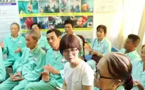 Việc tử tế: Người phụ nữ ung thư mang tiếng hát đi muôn nơi