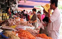 Tăng mạnh sức tiêu thụ hải sản nhờ du lịch