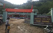 Khung cảnh tan hoang sau lễ khai giảng ở trường Tam Chung