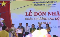 Trường THCS Lê Quý Đôn đón nhận Huân chương Lao động hạng Nhì