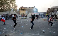 Cháy trụ sở chính quyền tại thành phố Basra, Iraq