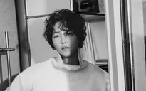 Tạp chí Esquire tung trọn bộ ảnh đầy lãng tử của Song Joong Ki