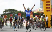 Tổng hợp chặng 8 giải xe đạp quốc tế VTV Cup Tôn Hoa Sen 2018: Im Jaeyeon thắng ấn tượng, rút ngắn khoảng cách áo xanh