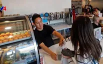 Người Việt trẻ ở Mỹ biến khu little Sài Gòn thành "thánh địa ẩm thực"