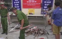 Nha Trang: Tiêu hủy vũ khí thô sơ do nhân dân giao nộp
