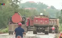 Nguy cơ tai nạn giao thông do vật liệu rơi từ các xe tải