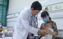 Hàng loạt trẻ nhập viện vì mắc cúm mùa