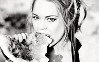 Lindsay Lohan thừa nhận sai lầm, mong may mắn trong năm mới