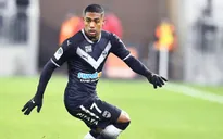 Arsenal lơ là, Tottenham nhân cơ hội giành Malcom