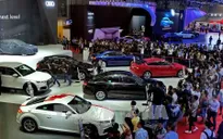 Thị trường ô tô Việt Nam năm 2017 không tăng trưởng như mong đợi