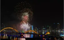 Cả nước đã chào đón năm 2018, pháo hoa rực sáng trên sông Hàn